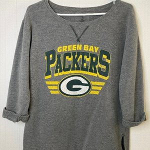 𝅺WOMEN'S Green Bay Packers NFL branded sweatshirt size L